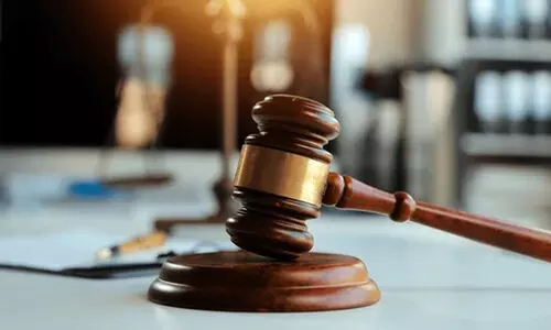 സ്കൂ​ട്ട​ർ മോ​ഷ​ണം; പ്ര​തി​യെ നാ​ടു​ക​ട​ത്താ​നു​ള്ള വി​ധി റ​ദ്ദാ​ക്കി കോ​ട​തി