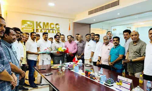 യു.​ഡി.​എ​ഫ് നേ​താ​ക്ക​ൾ​ക്ക് സ്വീ​ക​ര​ണം ന​ൽ​കി