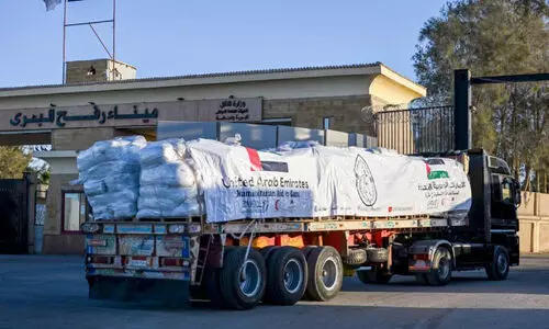 യു.എ.ഇയുടെ മാനുഷിക സഹായമെത്തിയത് 100കോടി പേർക്ക് യു.എ.ഇയുടെ മാനുഷിക സഹായമെത്തിയത് 100കോടി പേർക്ക്