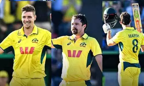 ദക്ഷിണാഫ്രിക്കയെ അടിച്ചൊതുക്കി ആസ്ട്രേലിയ;  മൂന്ന് സെഞ്ച്വറിയുമായി കൂറ്റൻ സ്കോർ (431/2)