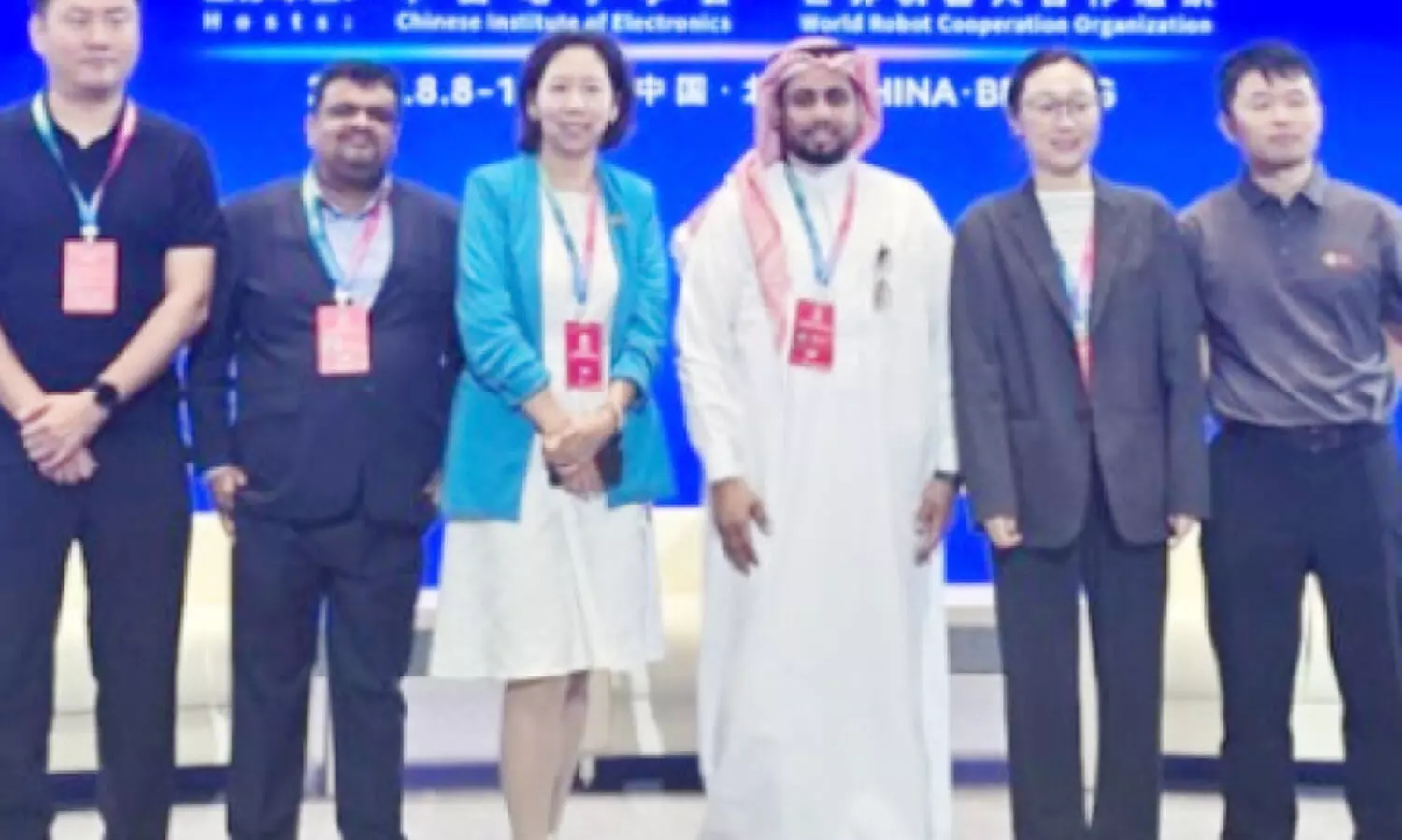 വേ​ൾ​ഡ് റോ​ബോ​ട്ട് കോ​ൺ​ഫ​റ​ൻ​സി​ൽ പ്ര​ത്യേ​ക ക്ഷ​ണി​താ​വാ​യി പ​ങ്കെ​ടു​ത്ത് താ​ഹ മു​ഹ​മ്മ​ദ്