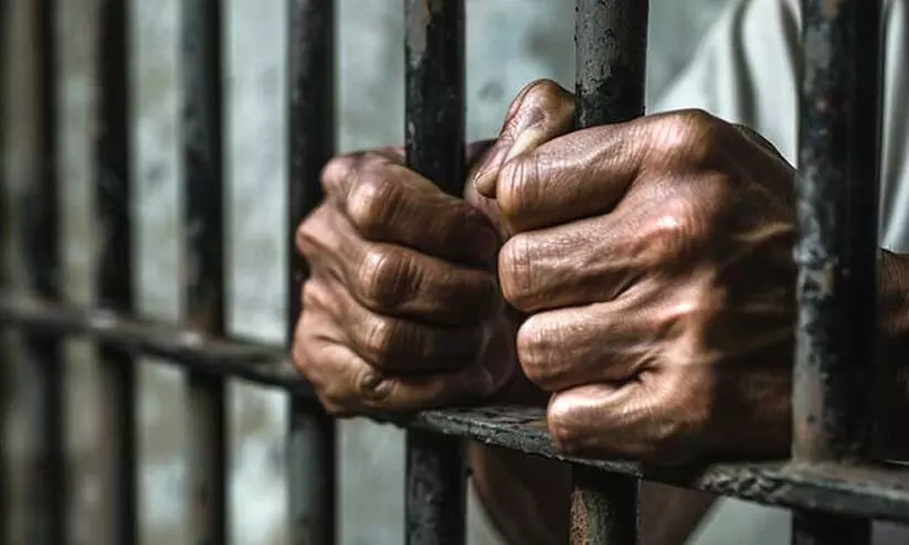 സുരക്ഷാ കാമറ മറച്ച്‌ തീവെപ്പ്; യുവാവിന് ഒരുവർഷം തടവ്