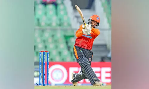 akhil skariya bating for calicut glob stars