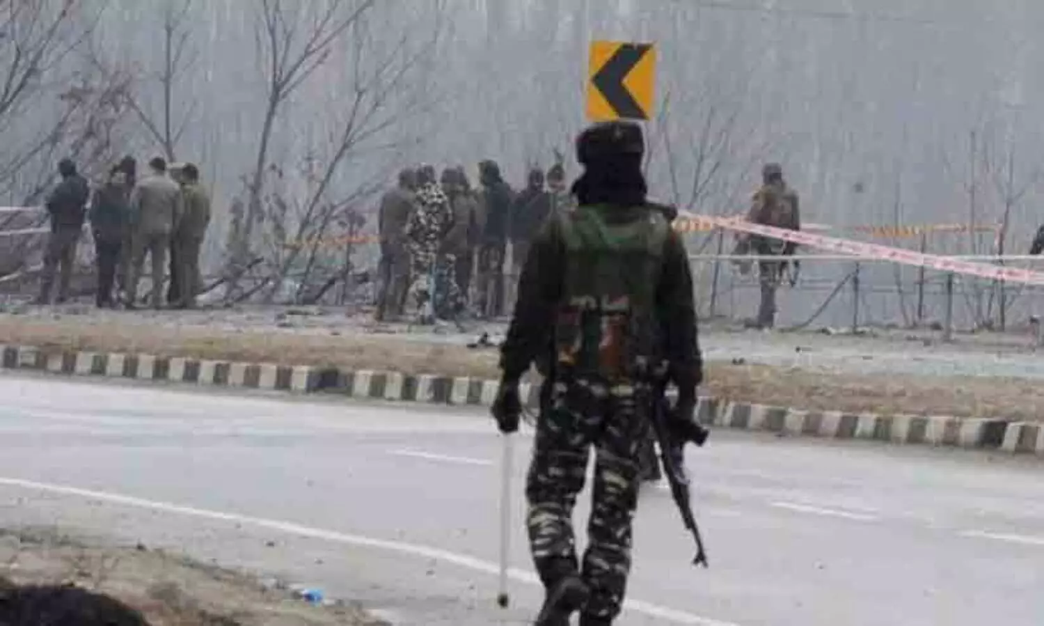 പാക് ഇന്റലിജൻസിന് തന്ത്രപ്രധാന രഹസ്യ വിവരങ്ങൾ കൈമാറിയ സി.ആർ.പി.എഫ്   ഉദ്യോഗസ്ഥൻ ഇന്ത്യയിലെ 15 ഉന്നതരുടെ ഫോൺ നമ്പറുകളുമായും ബന്ധം പുലർത്തിയെന്ന് റിപ്പോർട്ട്