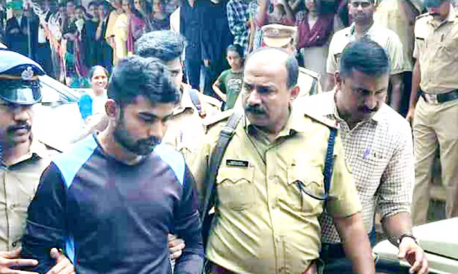 കണ്ണില്ലാത്ത ക്രൂരതക്ക്   കഠിനശിക്ഷ