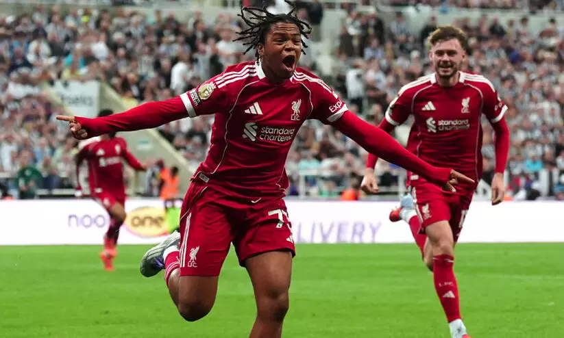 110ാം മിനിറ്റിൽ 16കാരൻ രക്ഷകനായി അവതരിച്ചു; ന്യൂകാസിലിന്റെ ചെറുത്ത് നിൽപ്പ് മറികടന്ന് ലിവർപൂൾ