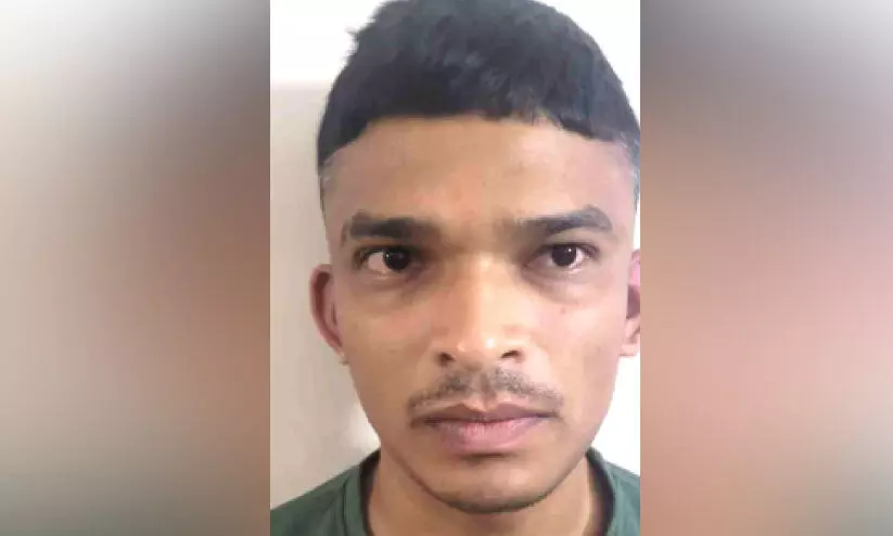 16കാരിയെ പീഡിപ്പിച്ച കേസിൽ മുങ്ങിയ ഒന്നാംപ്രതി അറസ്റ്റിൽ 16കാരിയെ പീഡിപ്പിച്ച കേസിൽ മുങ്ങിയ ഒന്നാംപ്രതി അറസ്റ്റിൽ