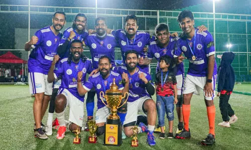 പ​ർ​പ്പി​ൾ പ്രെ​ഡേ​റ്റേ​ഴ്സ് ജേ​താ​ക്ക​ൾ