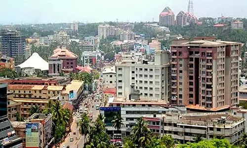 മും​ബൈ​യും അ​ഹ്മ​ദാ​ബാ​ദും ക​ട​ന്ന് ദ​ക്ഷി​ണ ക​ന്ന​ഡ സ​മ്പ​ന്നം