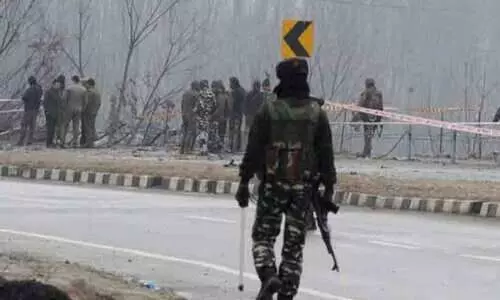 പാക് ഇന്റലിജൻസിന് തന്ത്രപ്രധാന രഹസ്യ വിവരങ്ങൾ കൈമാറിയ സി.ആർ.പി.എഫ്   ഉദ്യോഗസ്ഥൻ ഇന്ത്യയിലെ 15 ഉന്നതരുടെ ഫോൺ നമ്പറുകളുമായും ബന്ധം പുലർത്തിയെന്ന് റിപ്പോർട്ട്