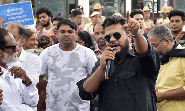 ലൈംഗികാതിക്രമം, സൈബർ ആക്രമണം തുടങ്ങിയവക്ക് ഇരയാകുന്നവർക്ക് അത്താണിയായി ബംഗളൂരുവിന്‍റെ ‘ബാറ്റ്മാൻ’