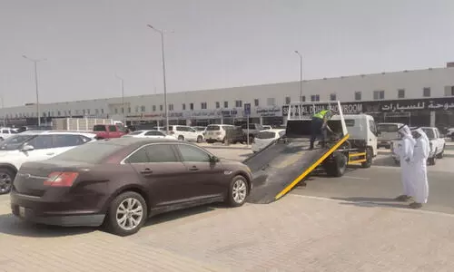 അ​ൽ ശീ​ഹാ​നി​യ മു​നി​സി​പ്പാ​ലി​റ്റി​യി​ൽ ഉ​പേ​ക്ഷി​ക്ക​പ്പെ​ട്ട 73 കാ​റു​ക​ൾ നീ​ക്കം​ചെ​യ്തു