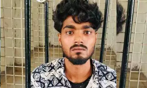 സി.ബി.ഐ ചമഞ്ഞ് കോട്ടയത്തെ വൈദികന്റെ 11 ലക്ഷം തട്ടിയ യുവാവ് ഗുജറാത്തിൽ പിടിയിൽ