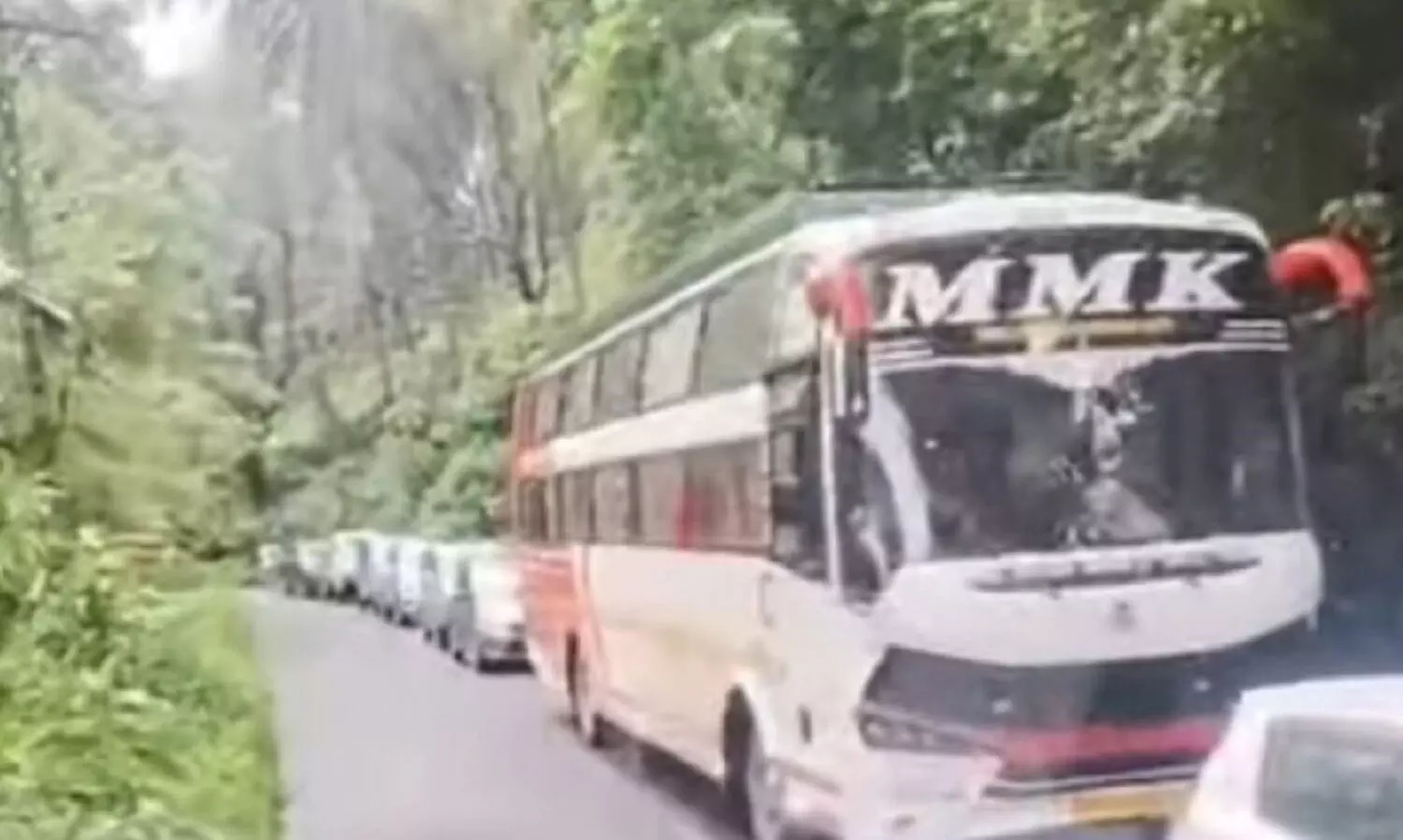 heavy traffic at kuttyadi churam