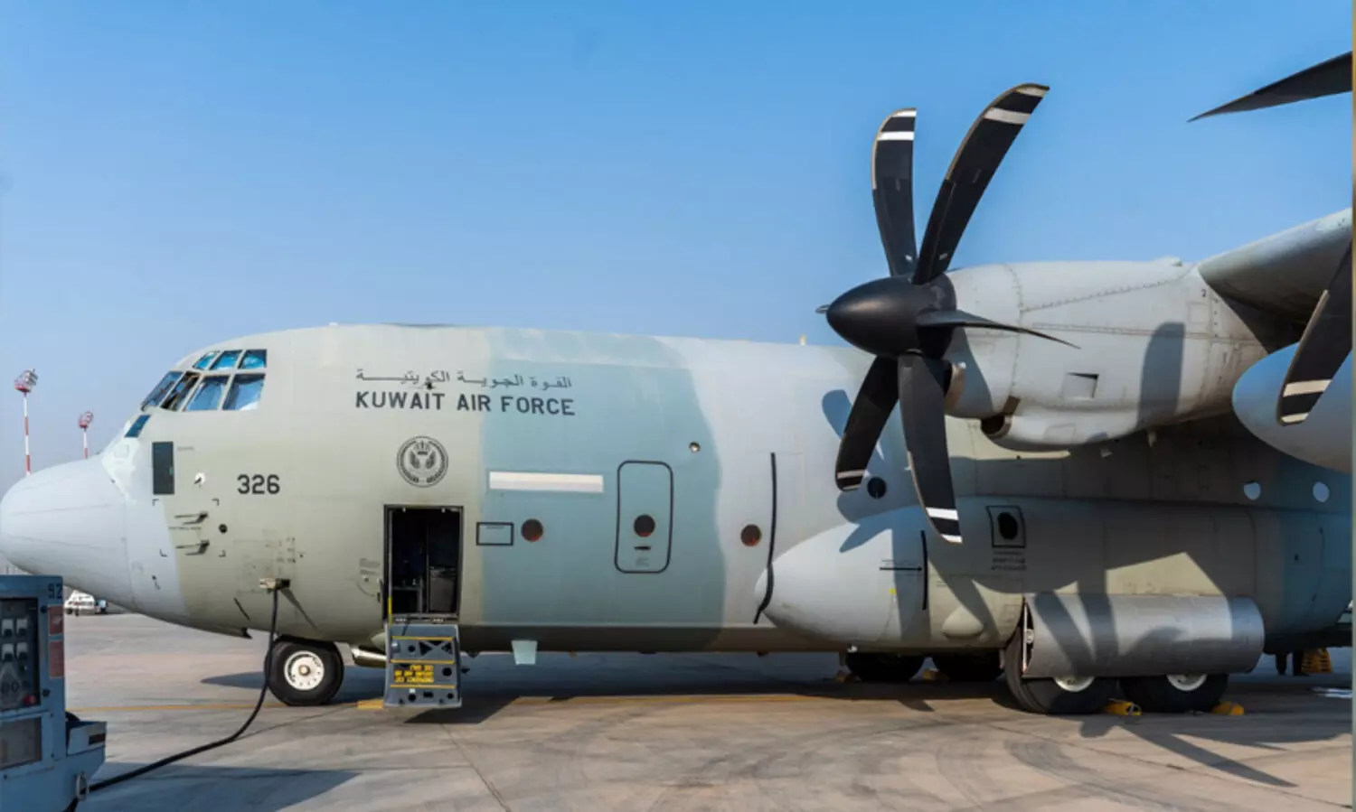 ഗസ്സക്ക് കുവൈത്ത് സഹായം തുടരുന്നു, 10 ടൺ ഭക്ഷ്യവസ്തുക്കളുമായി അഞ്ചാമത് വിമാനം