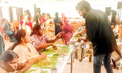 പതിനായിരംകടന്ന് കുടുംബശ്രീ ഓണസദ്യ