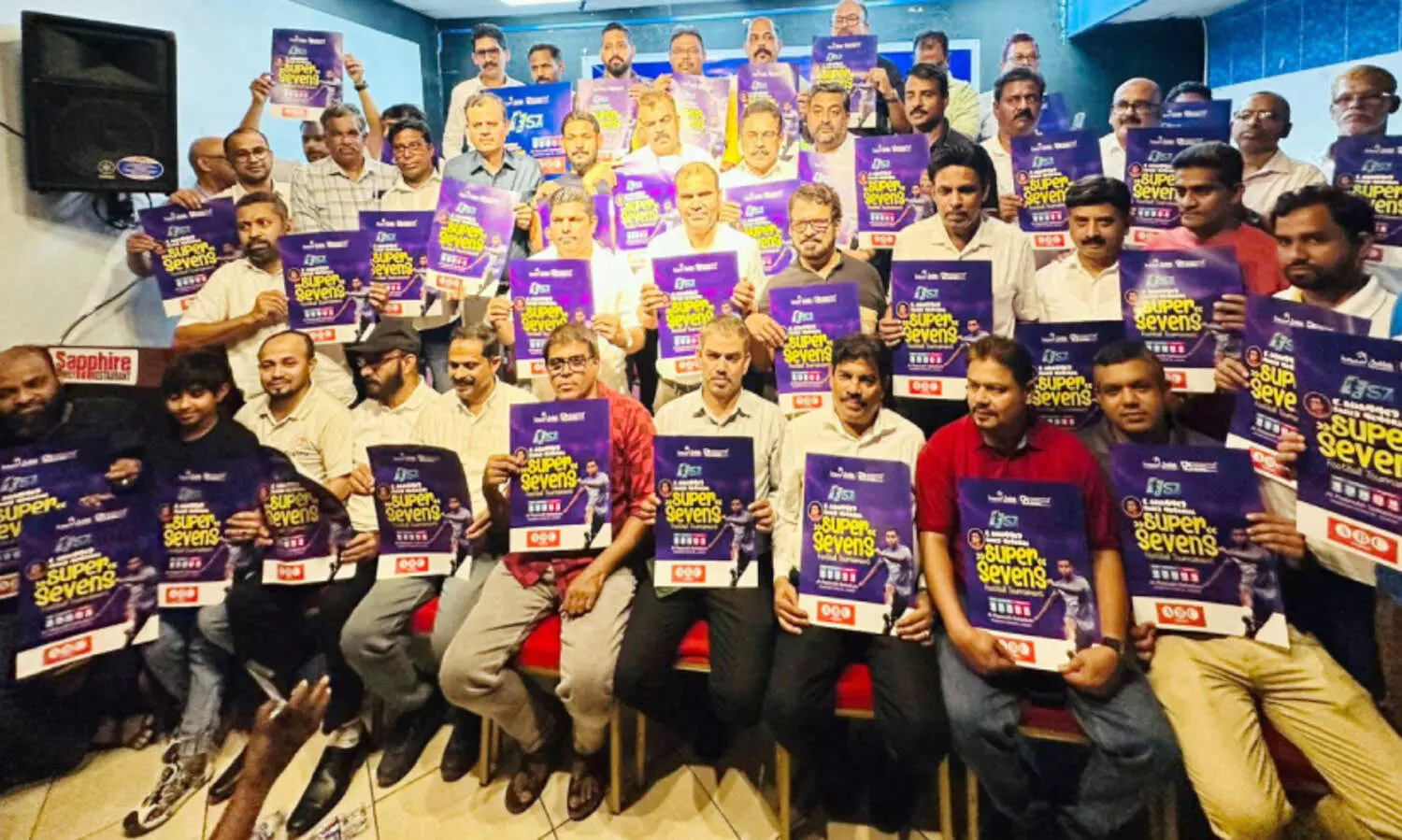 ഇ.​ അ​ഹ​മ്മ​ദ് മെ​മ്മോ​റി​യ​ൽ സൂ​പ്പ​ർ സെ​വ​ൻ​സ് ഫു​ട്ബാ​ൾ ടൂ​ർ​ണ​മെ​ന്റ് പോ​സ്റ്റ​ർ പ്ര​കാ​ശ​നം ചെ​യ്തു