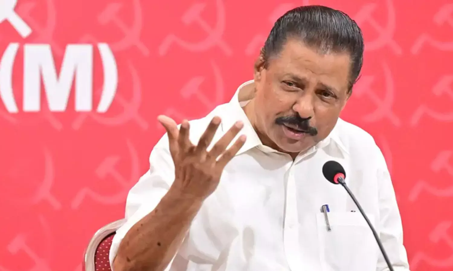 രാഹുലിന്‍റെ സസ്പെൻഷനിൽ നേതാക്കൾ ഒത്തുകളിച്ചു; രാജിക്കായി സി.പി.എം ഒറ്റക്ക് സമരം നടത്താനില്ലെന്നും എം.വി. ഗോവിന്ദൻ