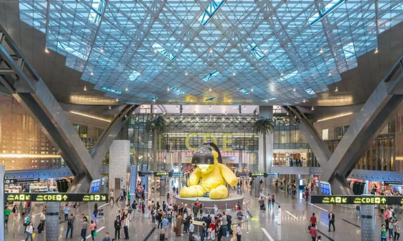 വേ​ന​ല​വ​ധി ക​ഴി​ഞ്ഞ് പ്ര​വാ​സി​ക​ൾ തി​രി​ച്ചെ​ത്തു​ന്നു; യാ​ത്രാ​ന​ട​പ​ടി​ക​ൾ എ​ളു​പ്പ​മാ​ക്കി ഹ​മ​ദ് അ​ന്താ​രാ​ഷ്ട്ര വി​മാ​ന​ത്താ​വ​ളം