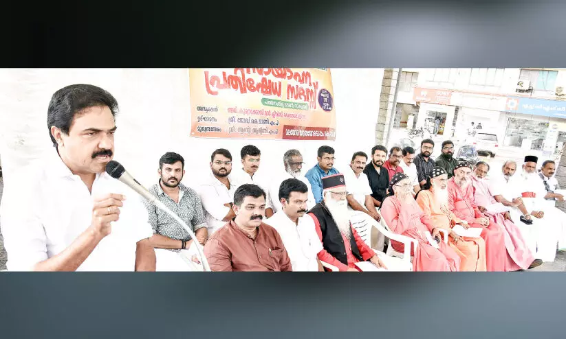 തെ​രു​വ് നാ​യ്​​ക്ക​ളെ പിടിച്ച്​ കാട്ടിൽ വിടണമെന്ന് ജോ​സ് കെ.മാ​ണി