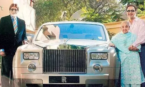 ‘എ​ന്നെ സ​ഹി​ച്ച​തി​ന് ബി​ഗ് ബി​ക്ക് ഒ​രു റോ​ൾ​സ് റോ​യ്സ്’