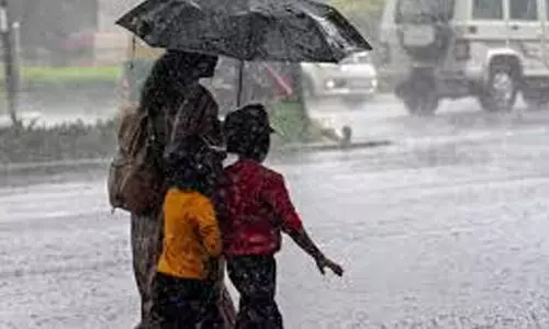 മഴ തുടരും, ജില്ലകളിൽ യെല്ലോ അലർട്ട്; 11 ഡാമുകളിൽ ജലനിരപ്പ്​ ഉയർന്ന നിലയിൽ