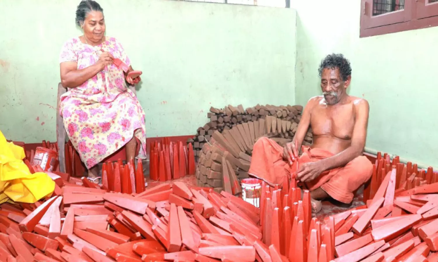 ഓണത്തിനെ വരവേൽക്കാനൊരുങ്ങി ഓണത്തപ്പന്മാര്‍