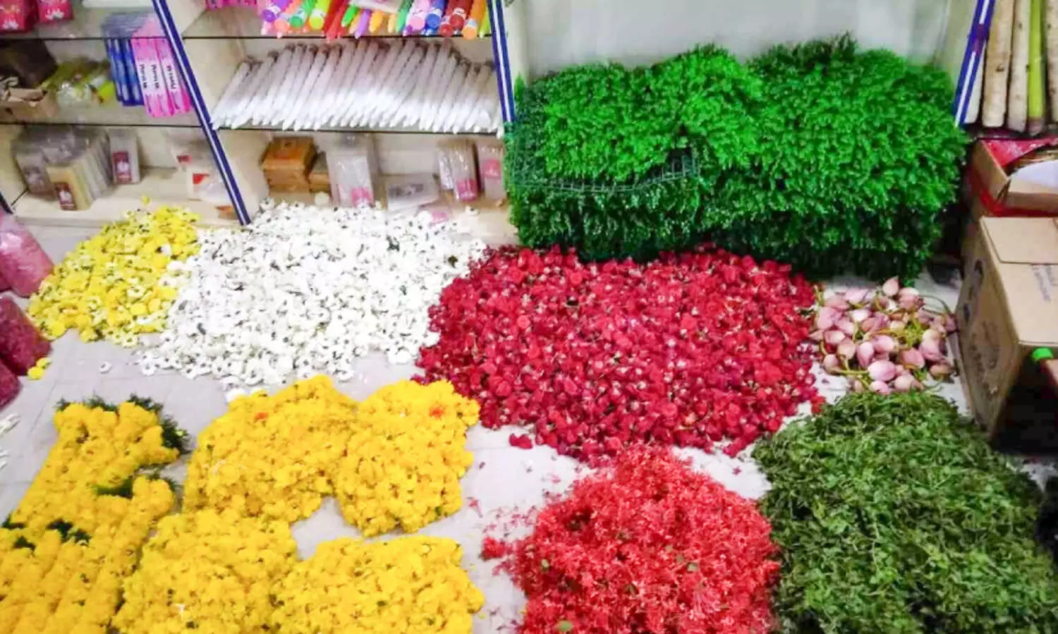 വിപണിയിൽ പൂമണം