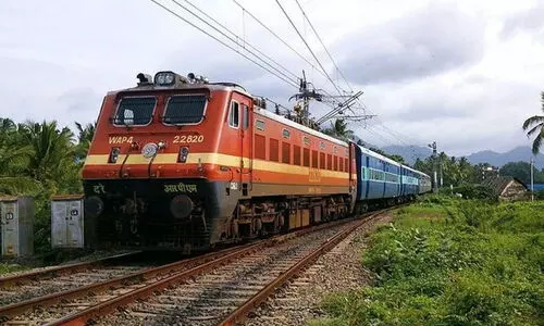 ഓണത്തിന് വേഗം വീട്ടിലെത്താം; സ്​പെഷൽ ട്രെയിനുകളുമായി ദക്ഷിണ റെയിൽവേ, ബുക്കിംഗ് ആരംഭിച്ചു