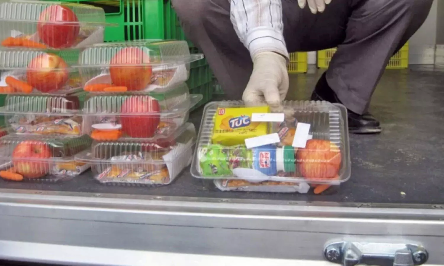 സ്കൂ​ൾ കാ​ന്റീ​നു​ക​ൾ​ക്ക് പു​തി​യ നി​യ​ന്ത്ര​ണ​ങ്ങ​ൾ; ഭ​ക്ഷ​ണം ആ​രോ​ഗ്യ​ക​ര​വും പോ​ഷ​ക സ​മൃ​ദ്ധ​വു​മാ​ക​ണം