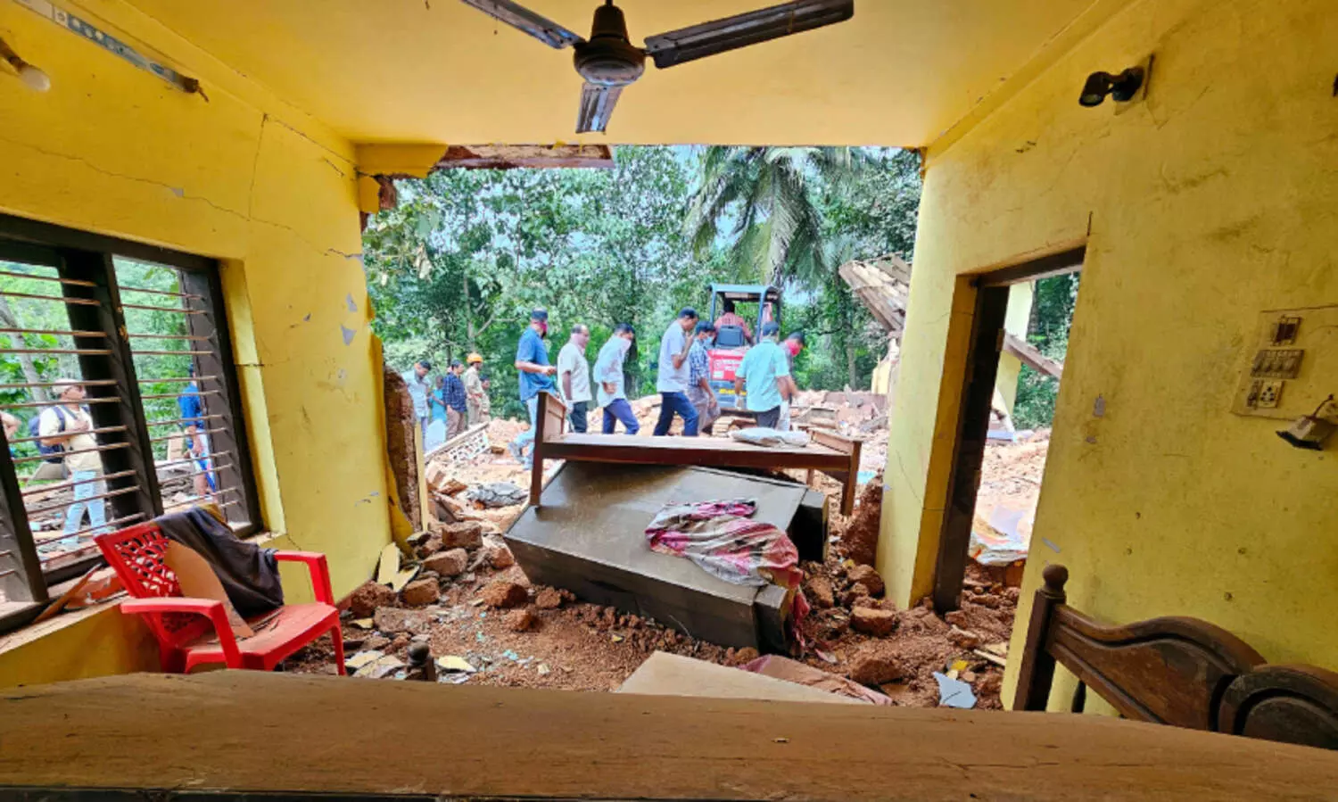 kannur blast