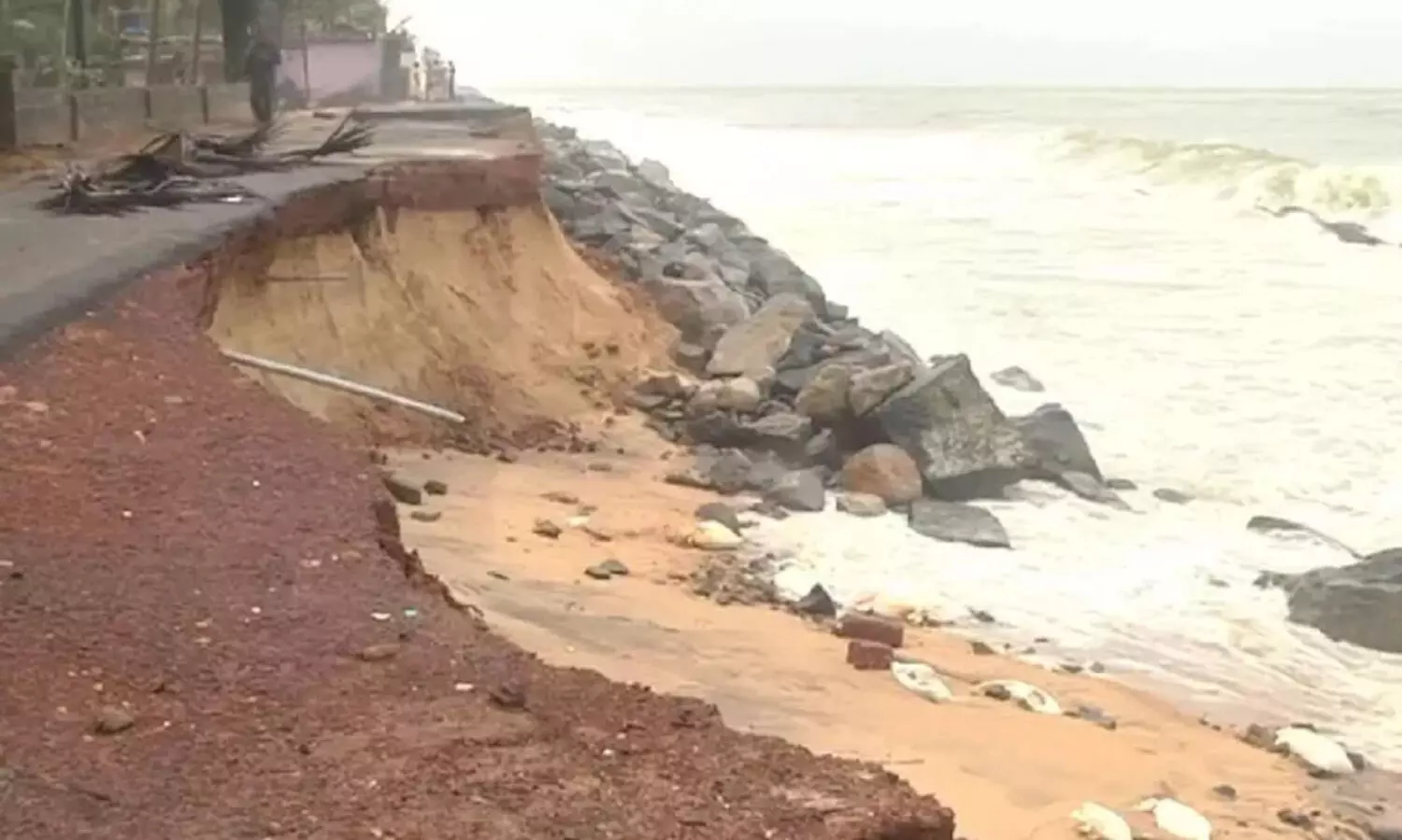 കടലേറ്റം തടയാൻ സമഗ്ര റിപ്പോർട്ട് സമർപ്പിക്കും –ജില്ല വികസന സമിതി