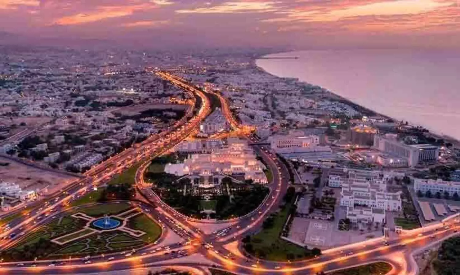 പത്ത് വർഷത്തെ ഗോൾഡൻ വിസ അവതരിപ്പിച്ച് ഒമാൻ