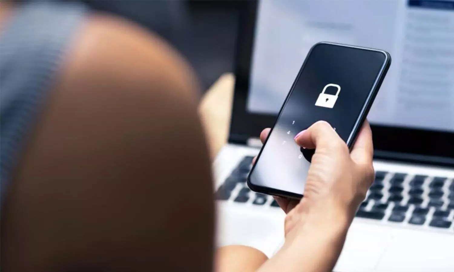 ഓൺലൈൻ വഴി 15 വയസ്സുകാരിയെ ചൂഷണം ചെയ്യാൻ ശ്രമിച്ച കേസിൽ 17കാരൻ അറസ്റ്റിൽ