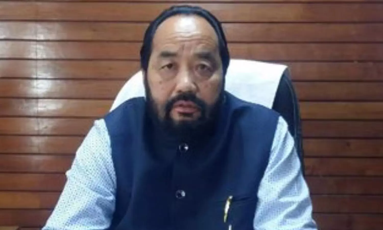 നാ​​ഗാ​​ലാ​​ൻ​​ഡ് ഉ​​പ​​മു​​ഖ്യ​​മ​​ന്ത്രി​​യു​​ടെ ഭീ​​ഷ​​ണി​​ക്ക് പി​​ന്നാ​​ലെ മാ​​ധ്യ​​മ​​പ്ര​​വ​​ർ​​ത്ത​​ക​​ന് വെ​​ടി​​യേ​​റ്റു