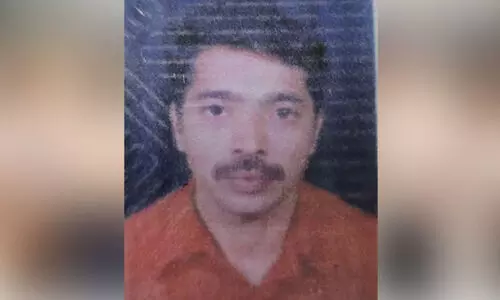 റോ​ഡ​പ​ക​ട​ത്തി​ൽ മ​രി​ച്ച മു​ഹ​മ്മ​ദ് റി​യാ​സി​ന് കണ്ണീരോടെ വിട നൽകി