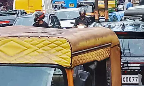 traffic block in state highway