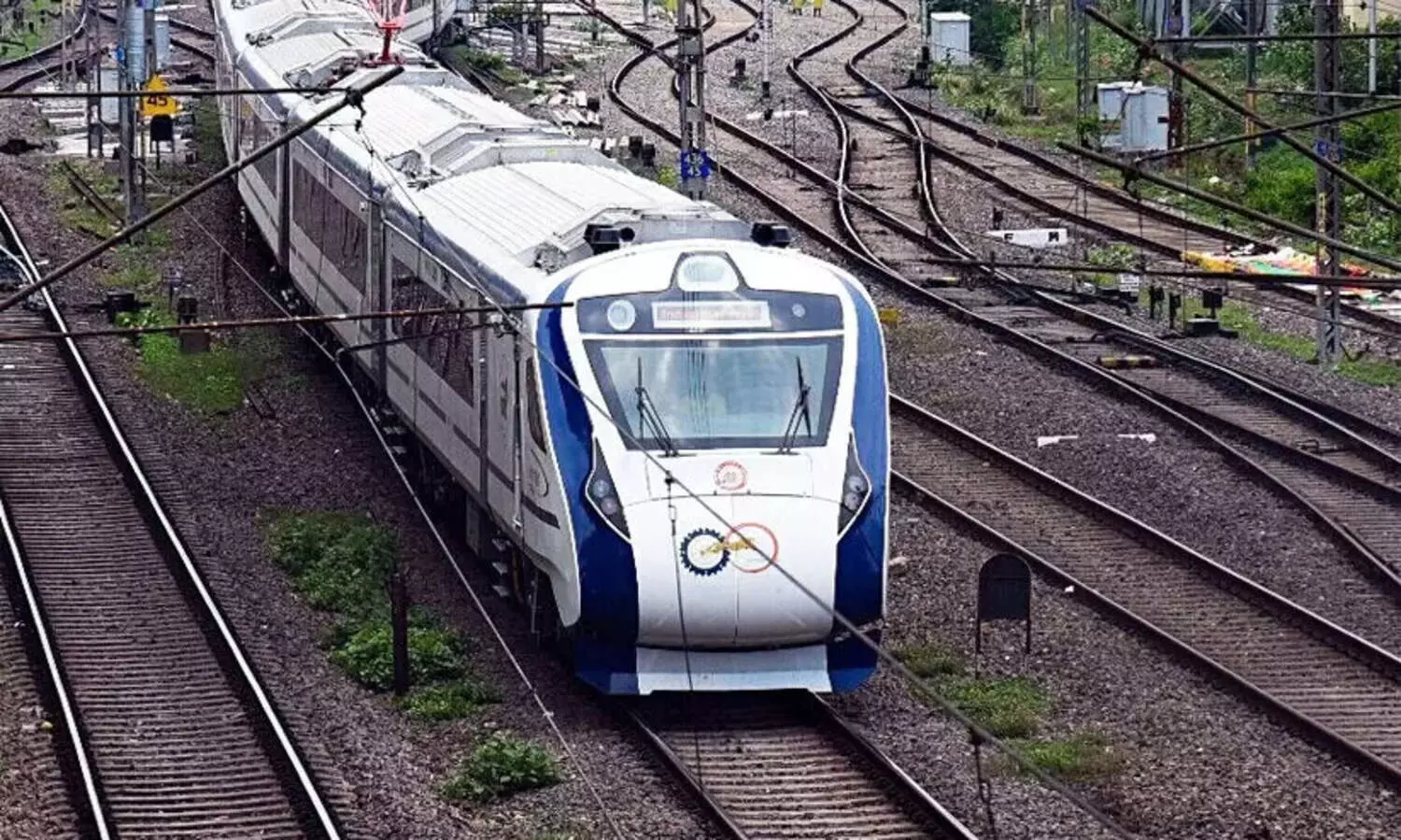 ട്രെയിൻ യാത്രക്കാർക്ക് സന്തോഷവാർത്ത; 20 കോച്ചുള്ള വന്ദേഭാരത് കേരളത്തിന്