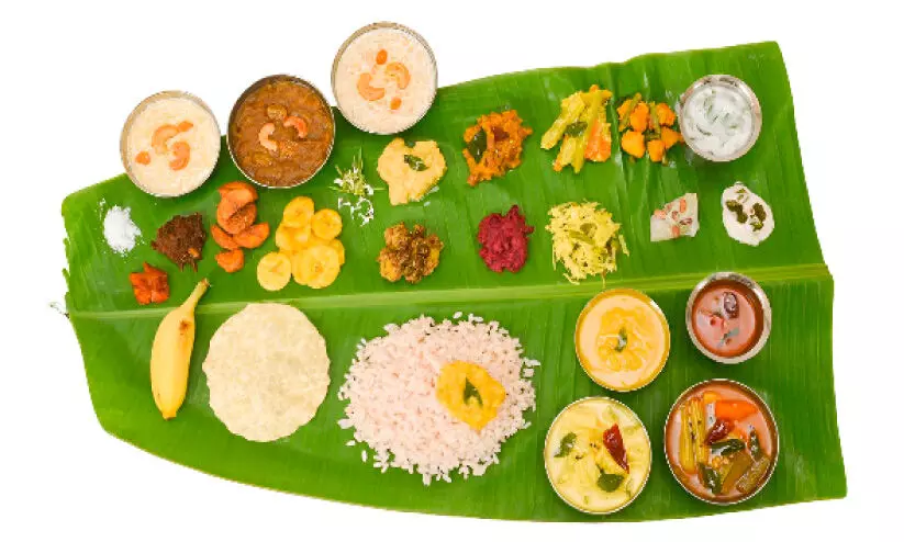 അടപ്രഥമൻ മുതൽ ഉപ്പുവരെ; ഇതാ ഒറ്റ ക്ലിക്കിൽ ഓണസദ്യ