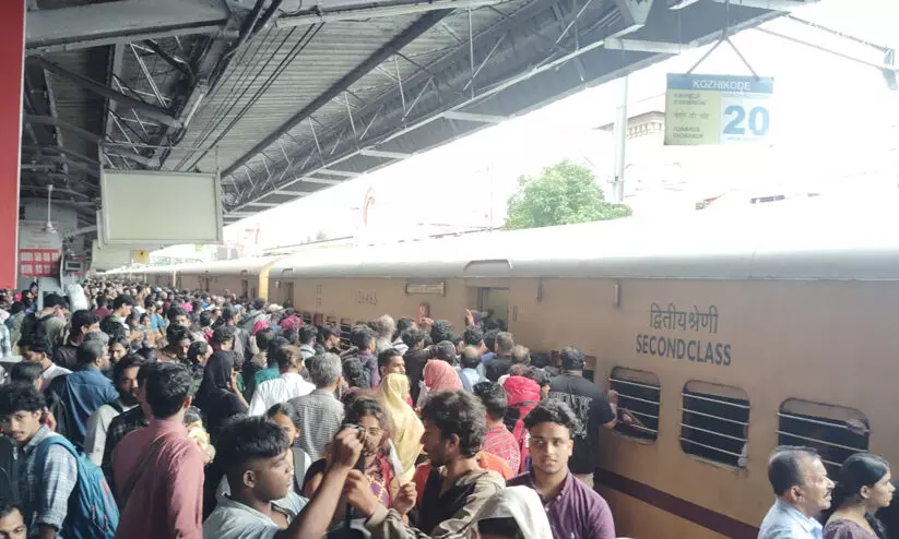 Trains running late despite Onam rush Trains running late despite Onam rush