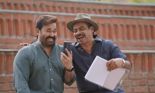 താരപരിവേഷത്തെക്കുറിച്ചല്ല ഞാൻ ചിന്തിക്കുന്നത് സാധാരണക്കാരനായ മോഹൻലാലിനെക്കുറിച്ച് -സത്യൻ അന്തിക്കാട്