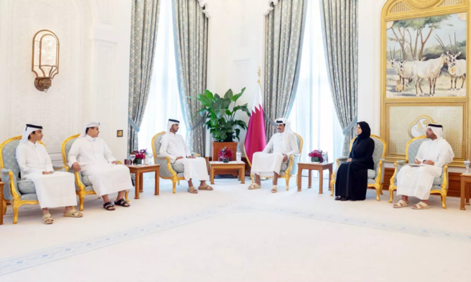 ഉ​ന്ന​ത​വി​ജ​യം നേ​ടി​യ വി​ദ്യാ​ർ​ഥി​ക​ളെ അ​മീ​ർ അ​നു​മോ​ദി​ച്ചു