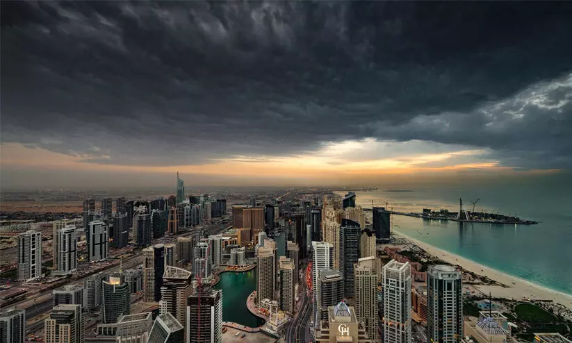 അസ്ഥിര കാലാവസ്ഥ; വിവിധ സ്ഥലങ്ങളിൽ മഴക്ക് സാധ്യത അസ്ഥിര കാലാവസ്ഥ; വിവിധ സ്ഥലങ്ങളിൽ മഴക്ക് സാധ്യത