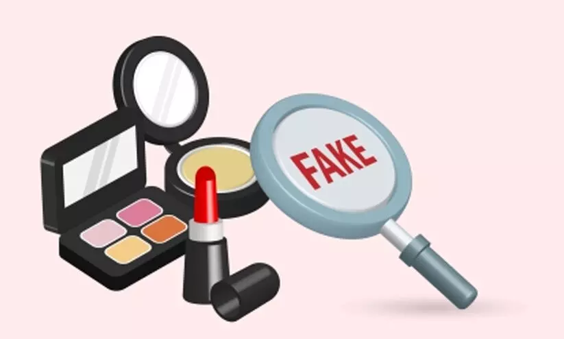 ലൈസൻസില്ലാതെ സൗന്ദര്യ ചികിത്സ നടത്തിയ പ്രവാസി യുവതി അറസ്റ്റിൽ ലൈസൻസില്ലാതെ സൗന്ദര്യ ചികിത്സ നടത്തിയ പ്രവാസി യുവതി അറസ്റ്റിൽ