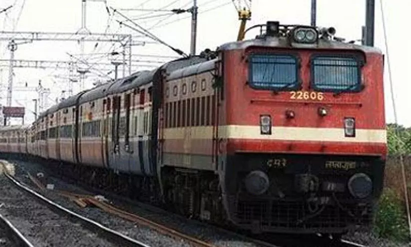 ട്രെയിനുകളുടെ സമയ മാറ്റം റദ്ദാക്കി; പതിവ് ഷെഡ്യൂൾ ​പ്രകാരം ഓടും