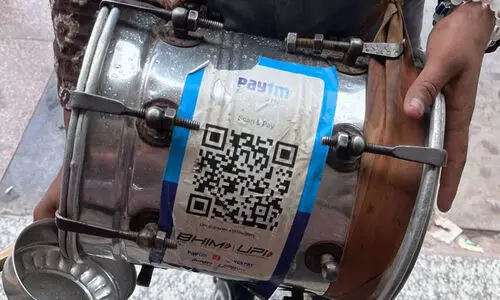 ചില്ലറയില്ലെങ്കിൽ വേണ്ട, ക്യൂ.ആർ ഉണ്ട്; ഡിജിറ്റലായി ഭിക്ഷാടനവും