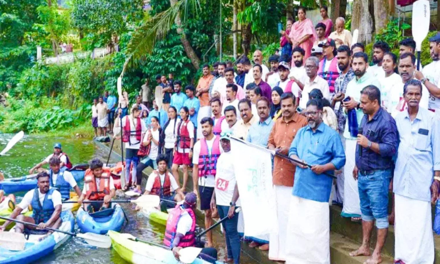 ആവേശത്തിൽ കയാക്കിങ്​ ഫെസ്റ്റ്