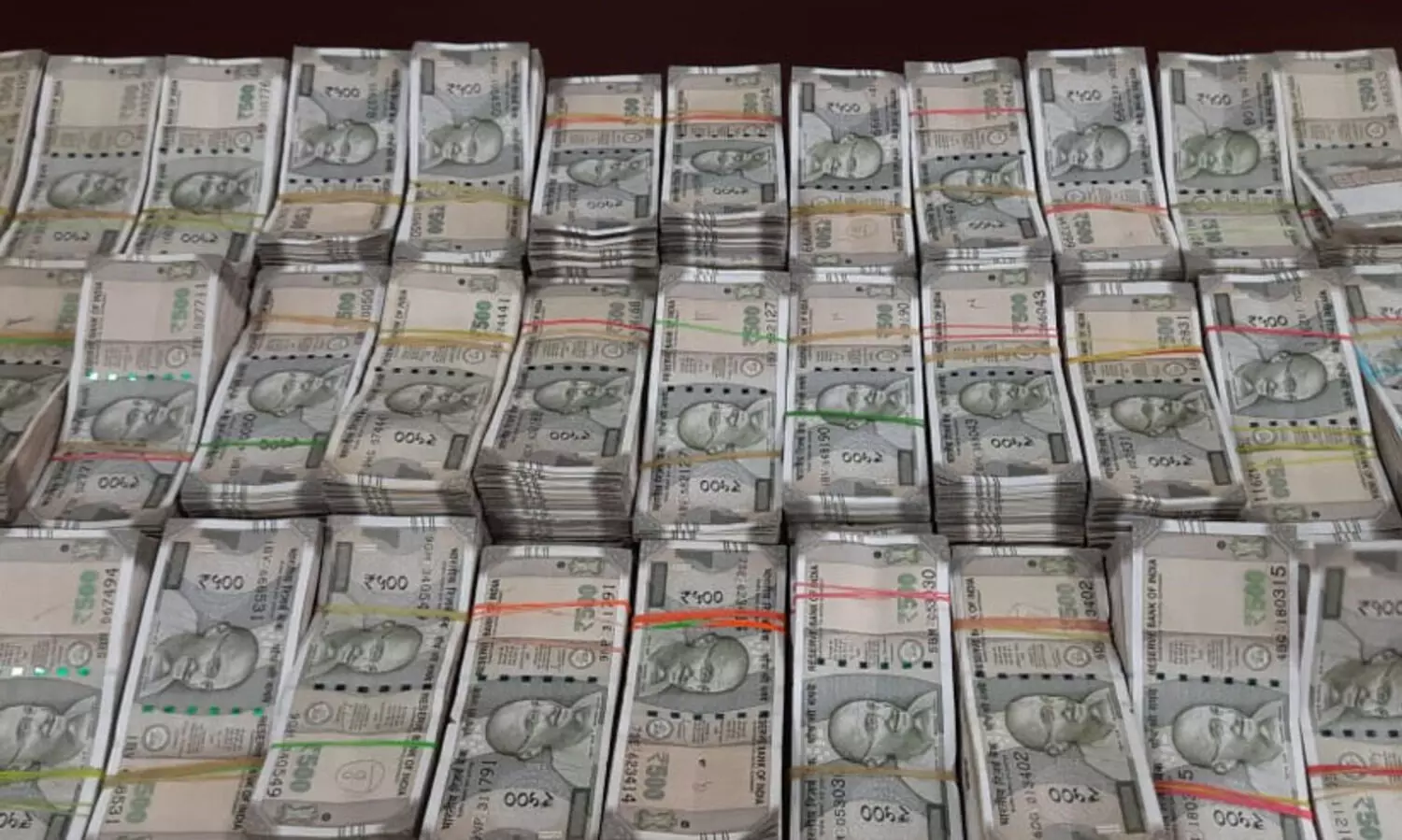 വേങ്ങരയിൽ വൻ കുഴൽപണ വേട്ട; ഒരു കോടിയുമായി കൊടുവള്ളി സ്വദേശി പിടിയിൽ