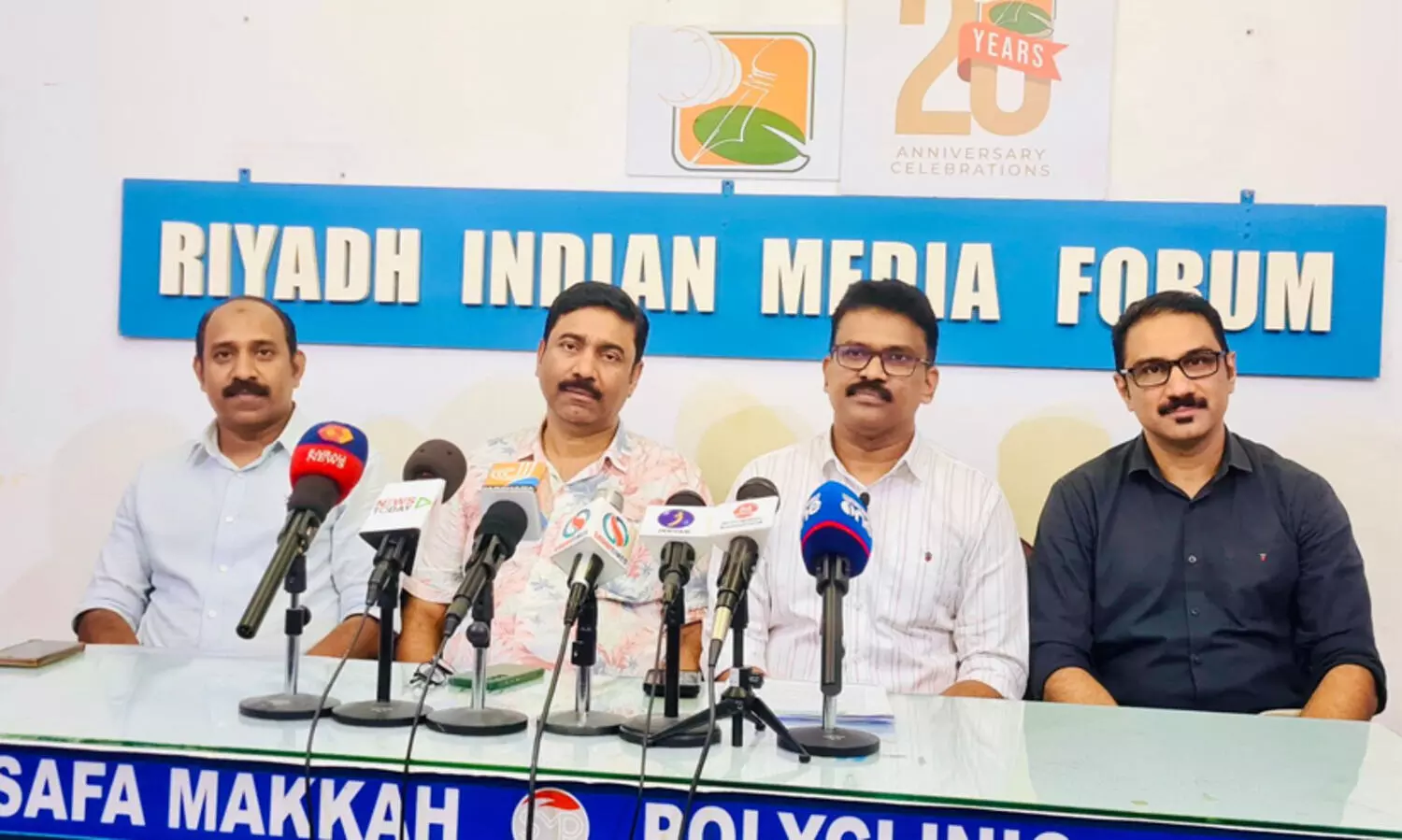 കെ.എം.സി.സി റിയാദ് സെൻട്രൽ കമ്മിറ്റി സൂപ്പർ കപ്പ് ഫുട്ബാൾ ടൂർണമെന്റ് കലാശപ്പോര് വെള്ളിയാഴ്ച