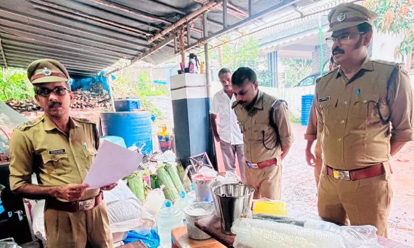 unhygenic food seized